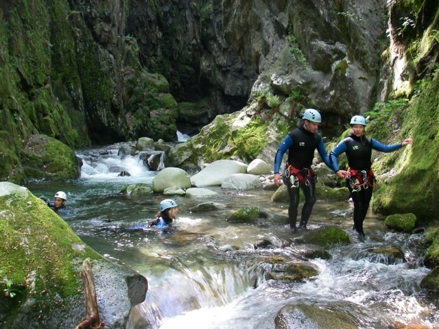 Descente de canyon dans l Ariege